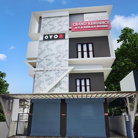 Hotel O Grand Residency Ambalapulai Екстериор снимка