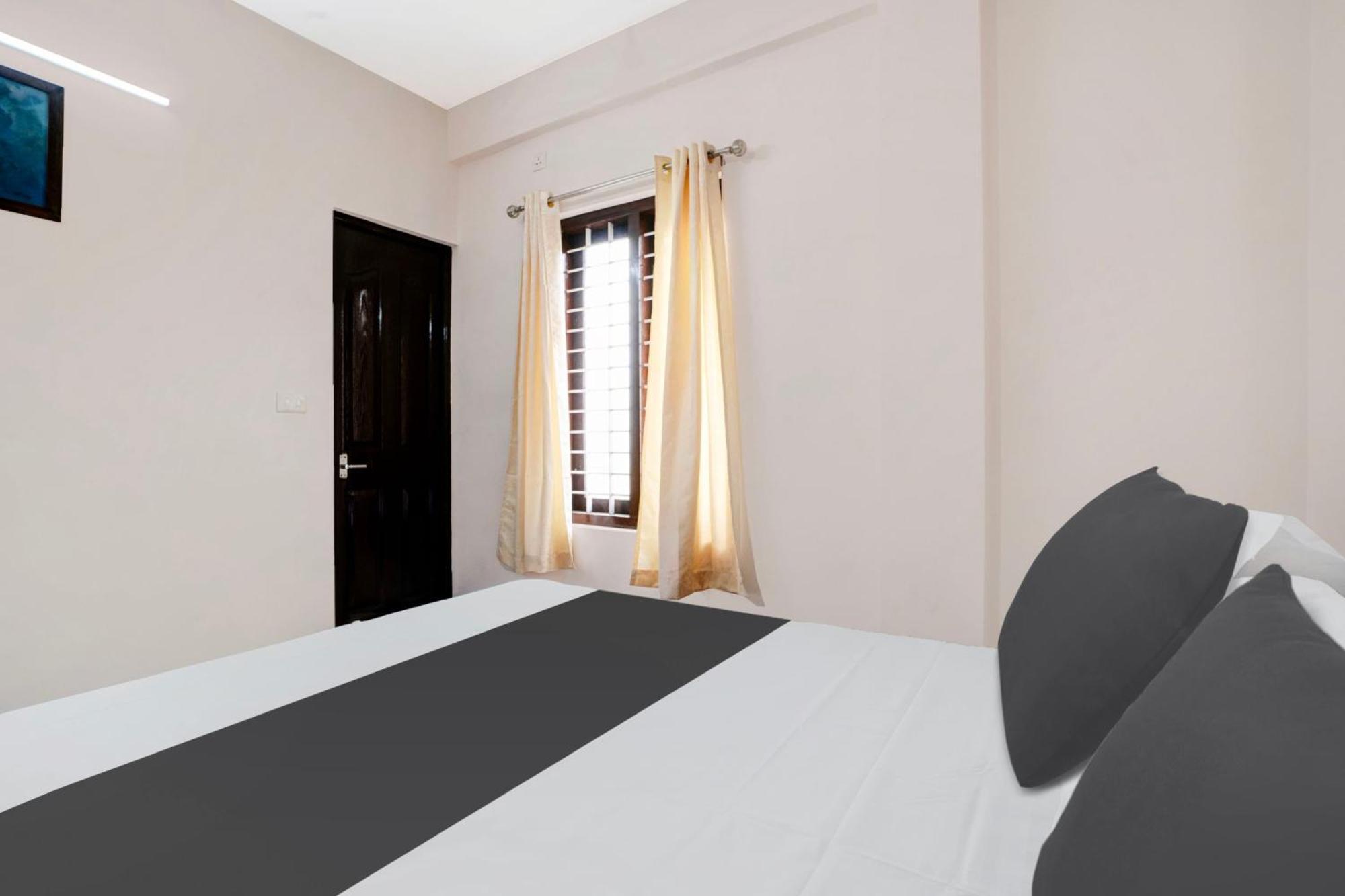 Hotel O Grand Residency Ambalapulai Екстериор снимка