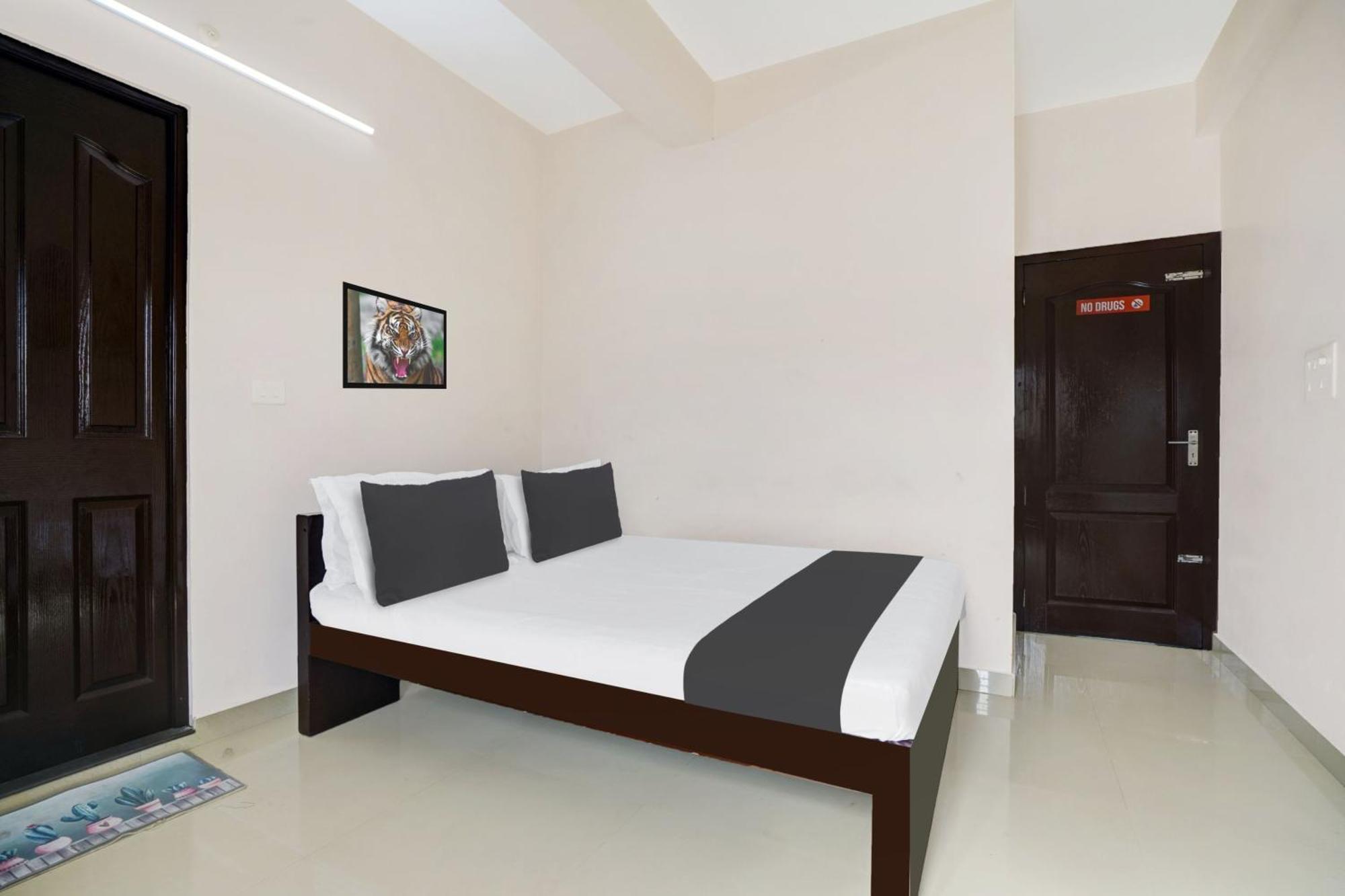 Hotel O Grand Residency Ambalapulai Екстериор снимка