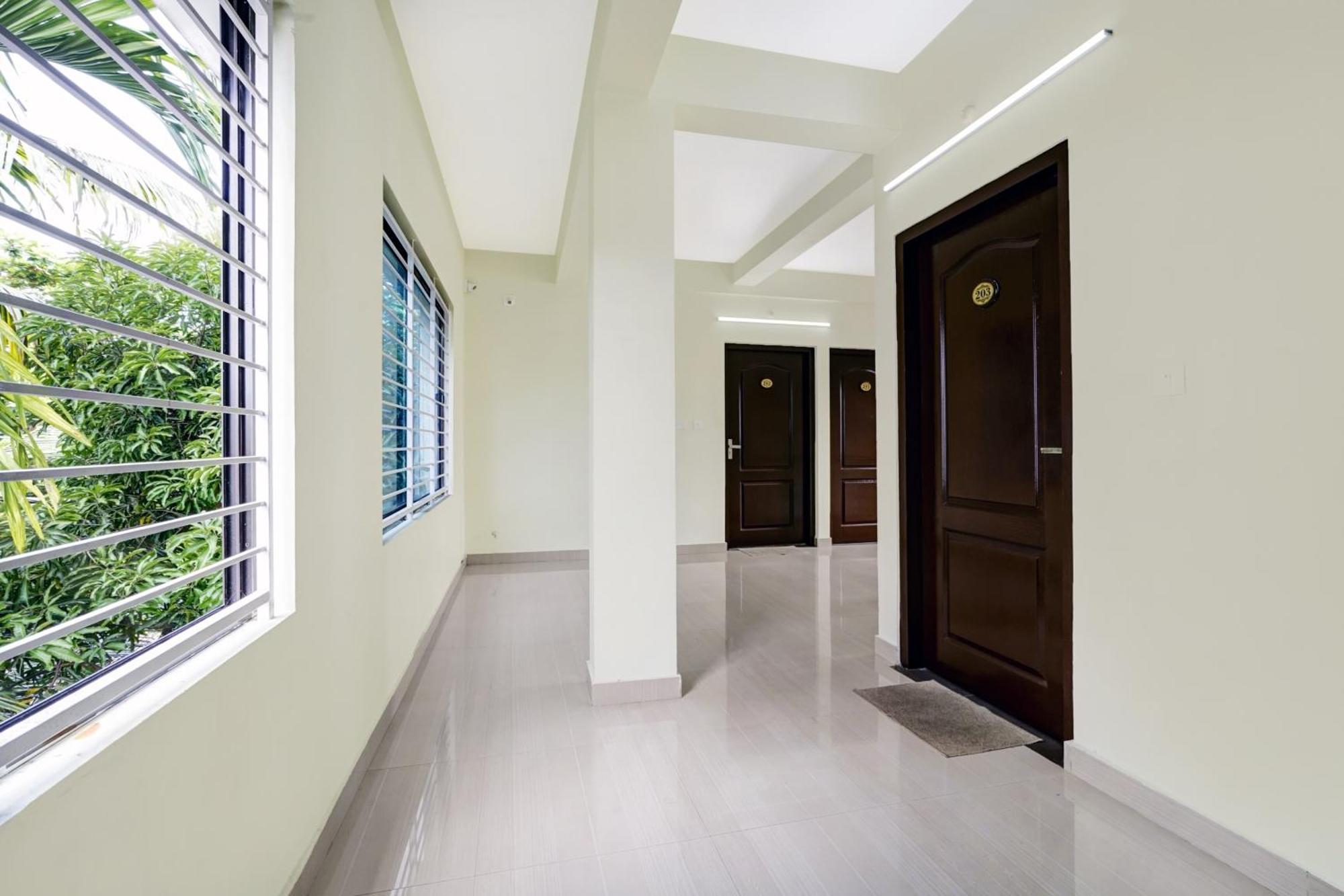 Hotel O Grand Residency Ambalapulai Екстериор снимка
